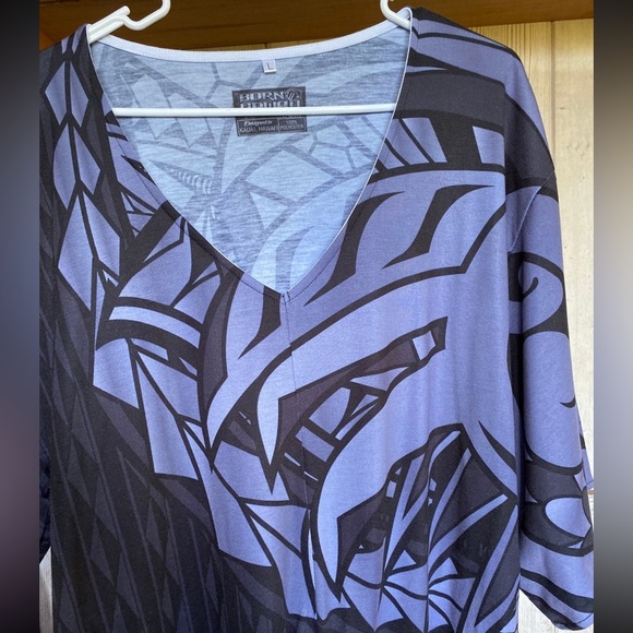 Born Hawai’i front tie top - Picture 2 of 11